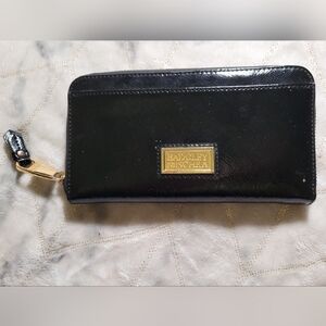 Badgley Mischka Black Signature Gold Logo Continental Long Wallet Purse